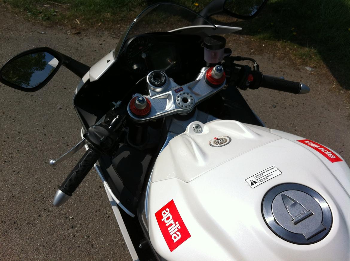 Aprilia RSV4 R *** SOLGT *** billede 5