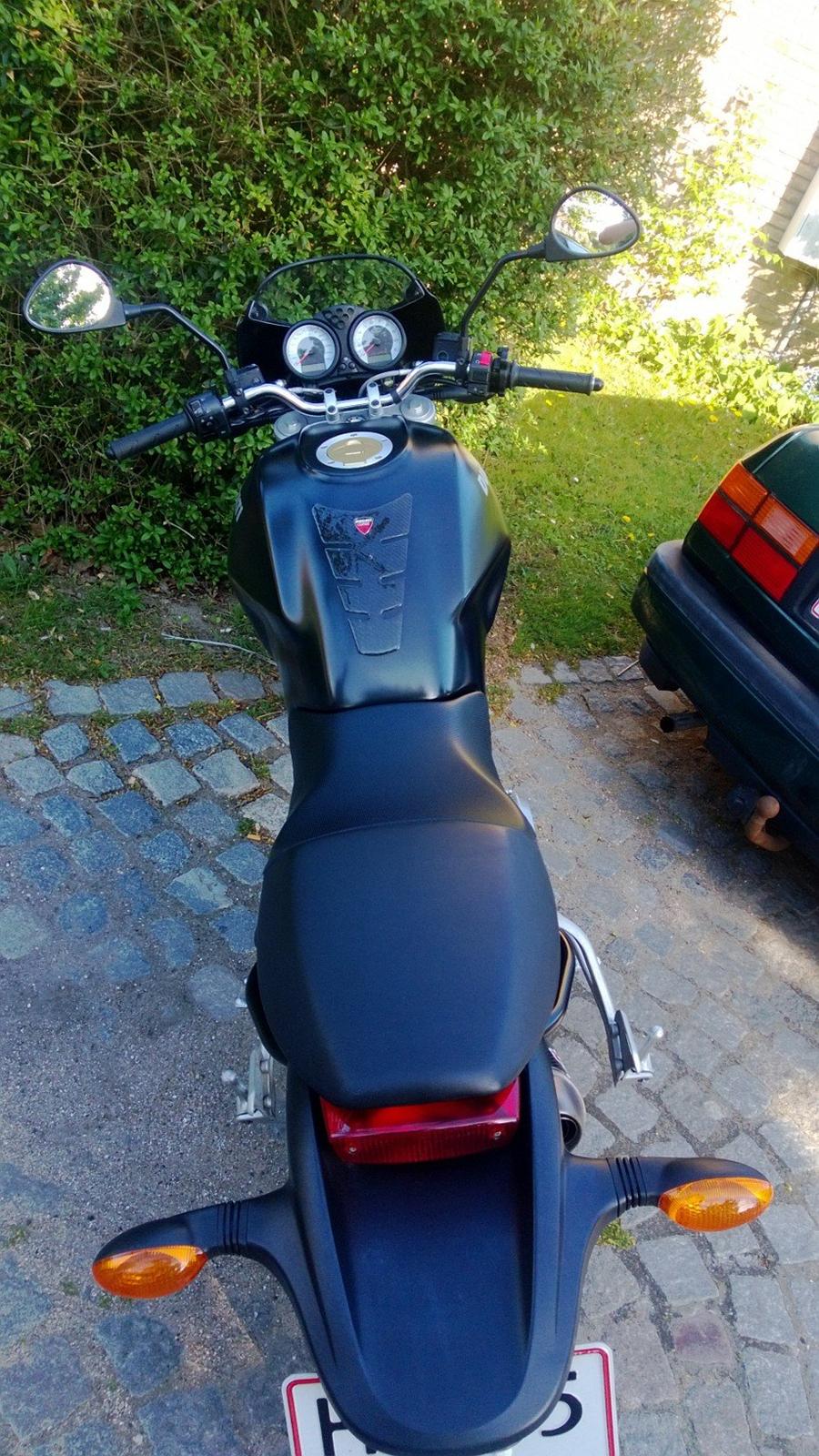 Ducati Monster S2R 800 Dark billede 5