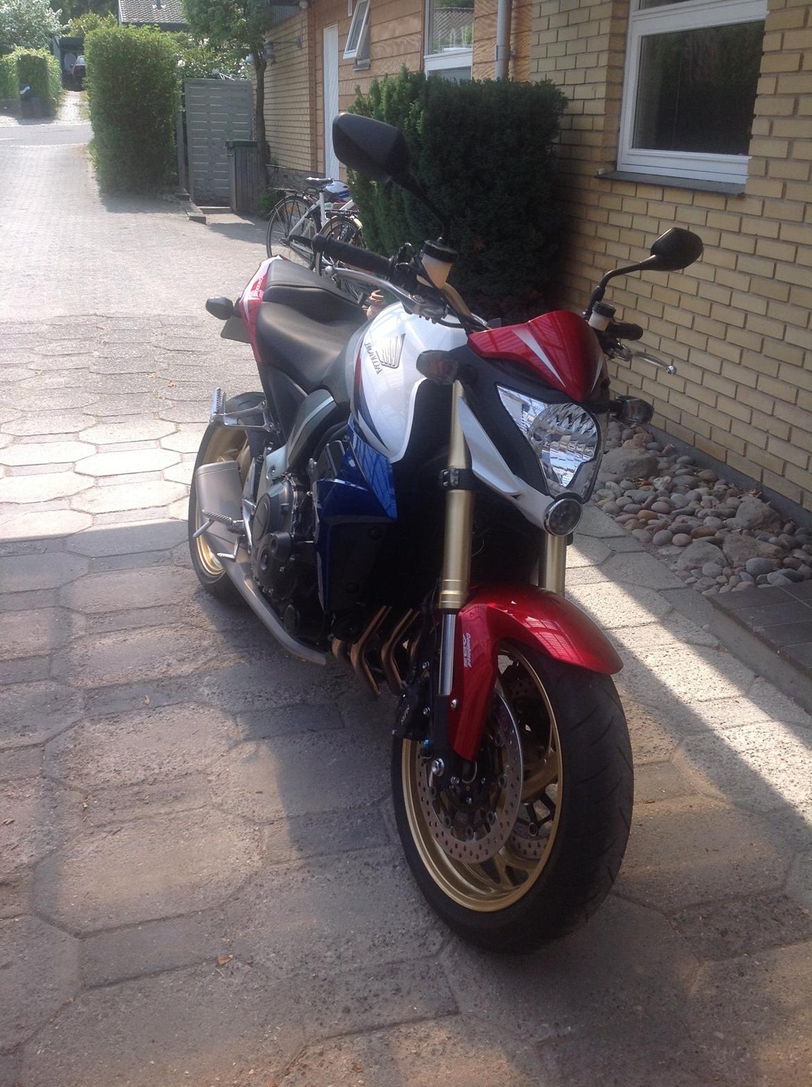 Honda CB1000RA billede 2