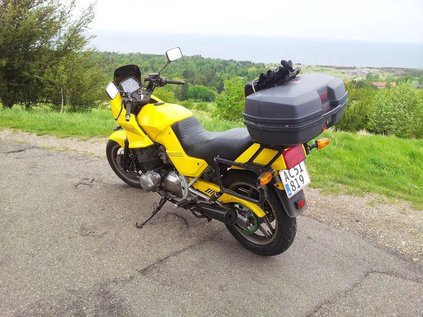 Suzuki Gsx es 750 billede 2