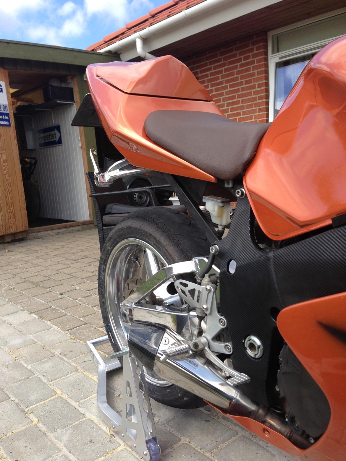 Suzuki GSXR 600 efter ombygning billede 5