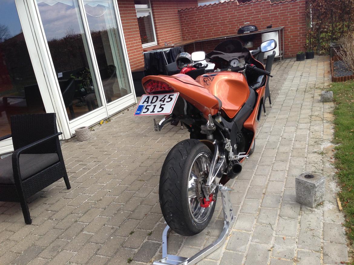 Suzuki GSXR 600 efter ombygning billede 6