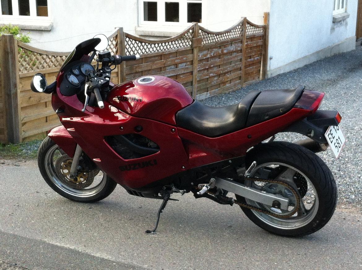 Suzuki Gsx 750 f billede 10