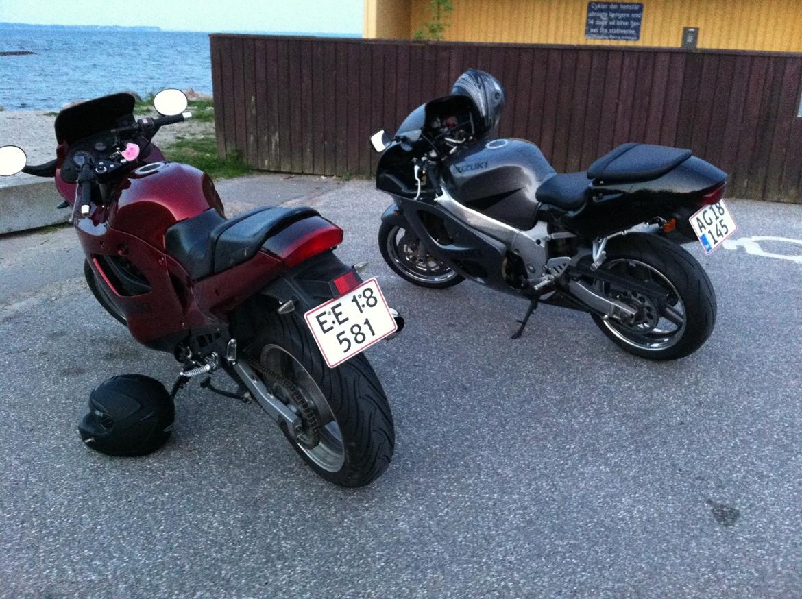 Suzuki Gsx 750 f billede 12