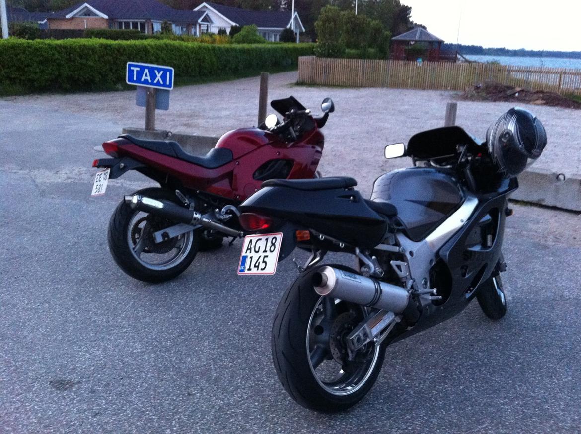 Suzuki Gsx 750 f billede 13