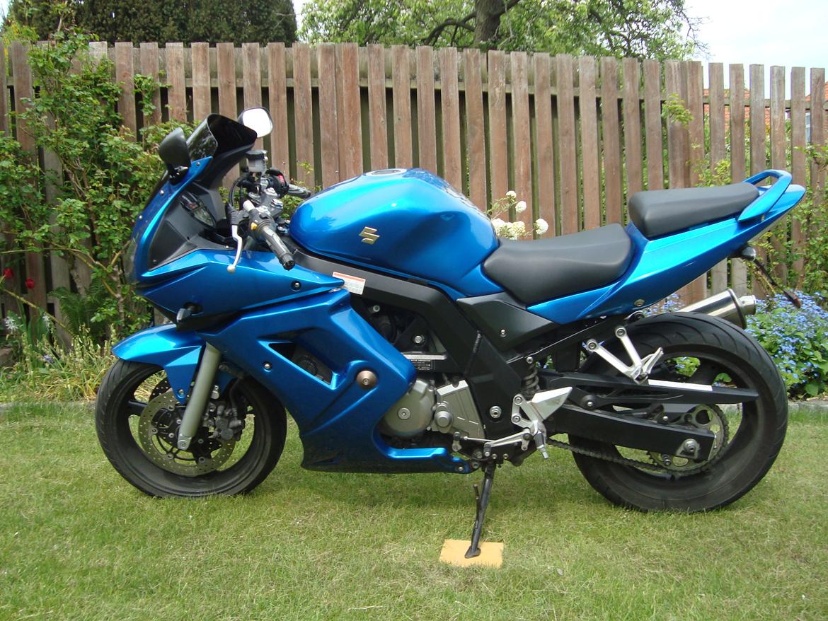 Suzuki SV 650s K6 billede 4