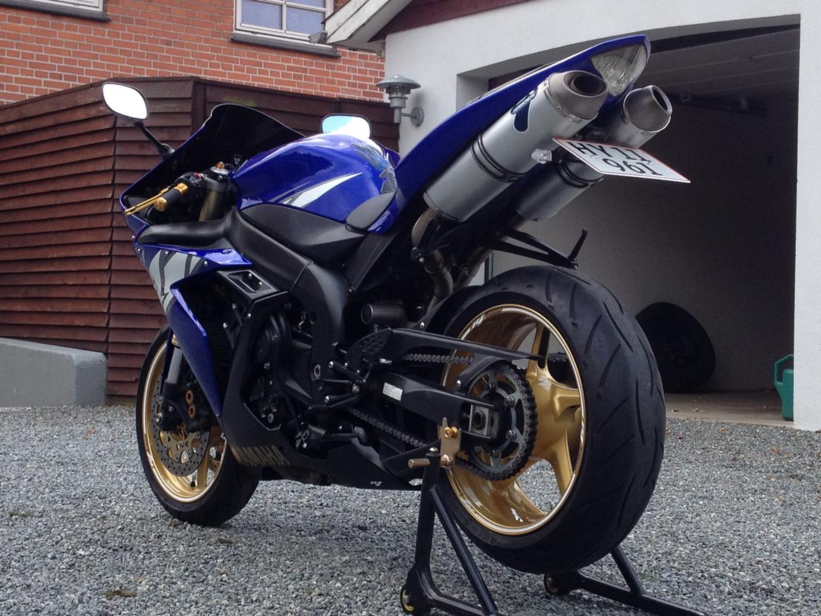 Yamaha R1 billede 5