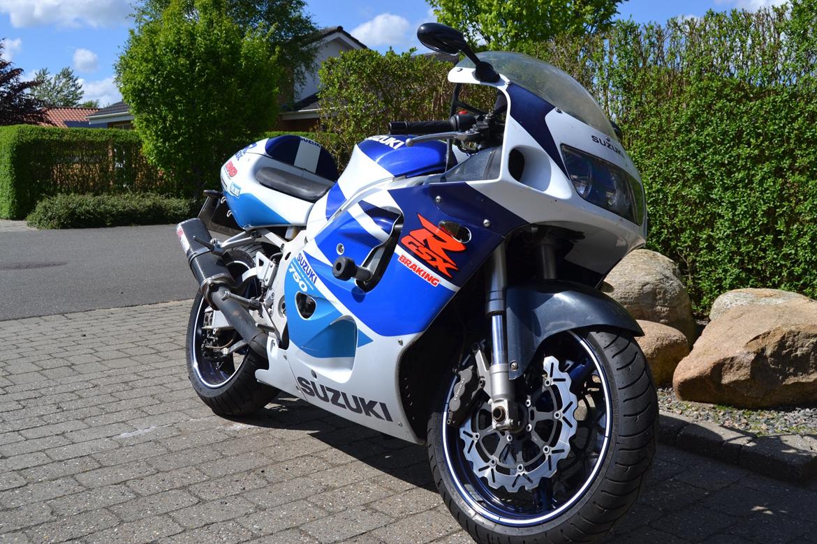 Suzuki GSXR 750 SRAD billede 2