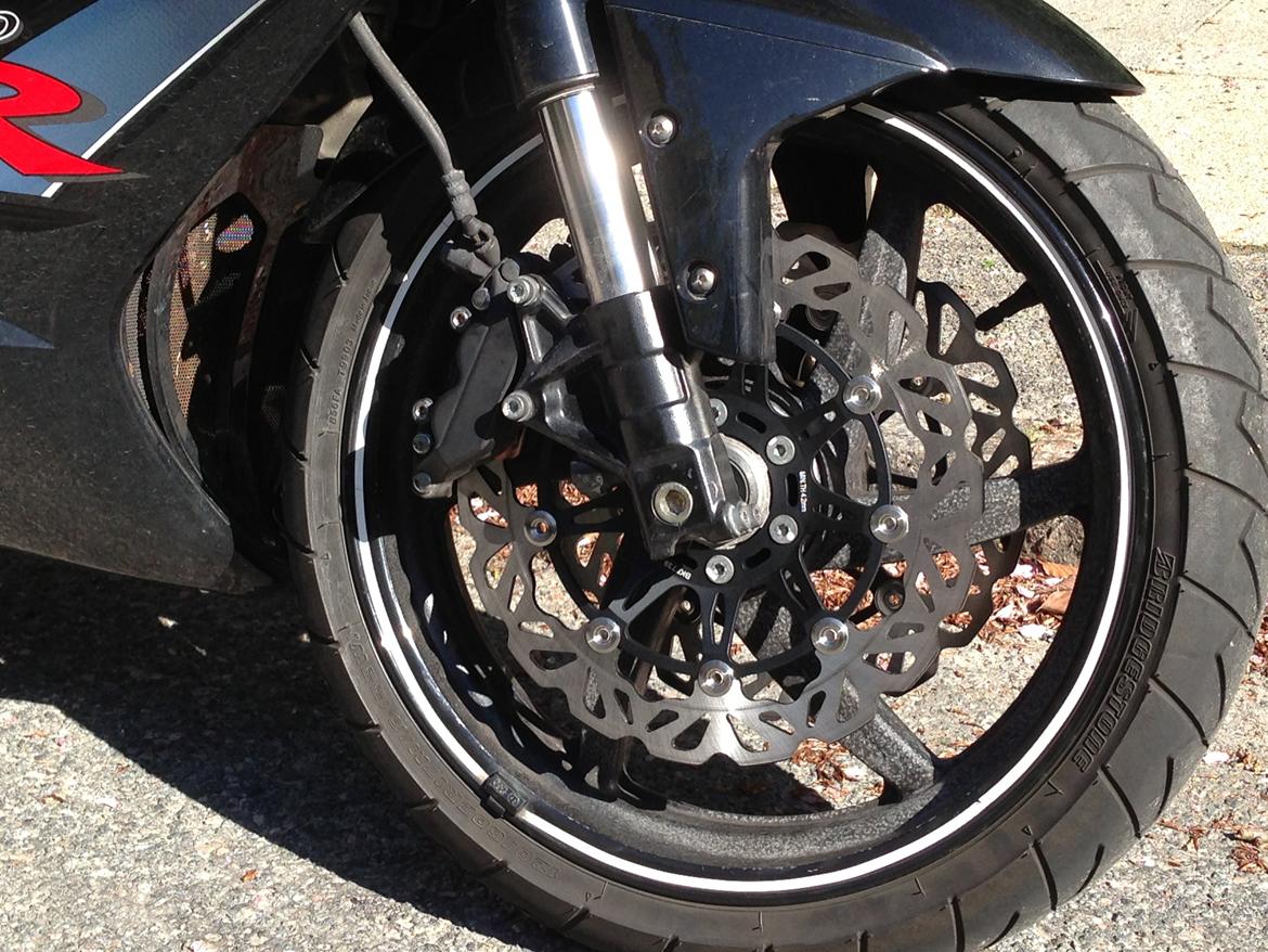 Hyosung GT 650 R EFI - Så kom der Armstrong wave skiver og klodser på.
 billede 13