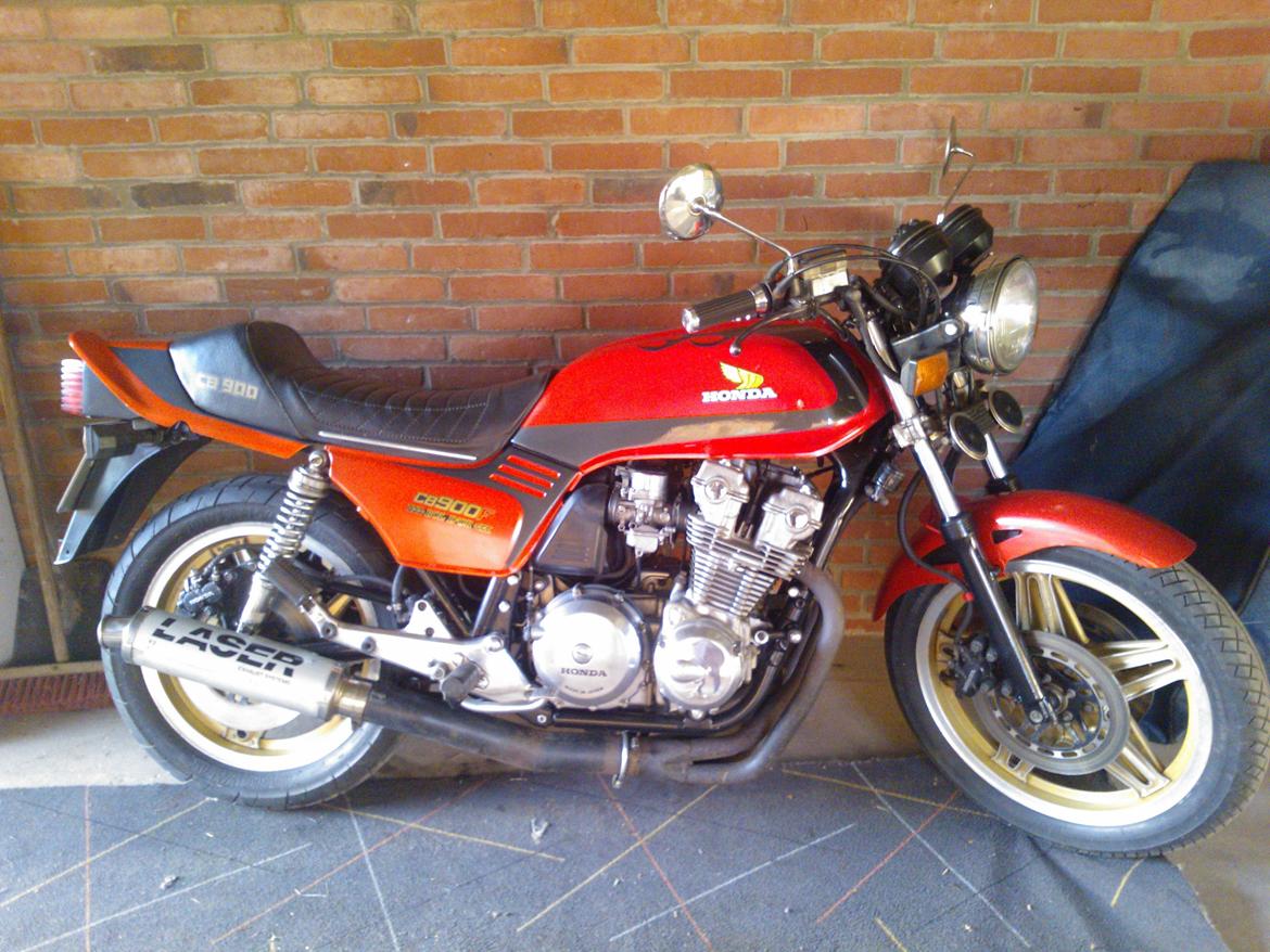 Honda CB 900 F Bol D´or - Det lysindfald gav da vist en anden farve billede 18