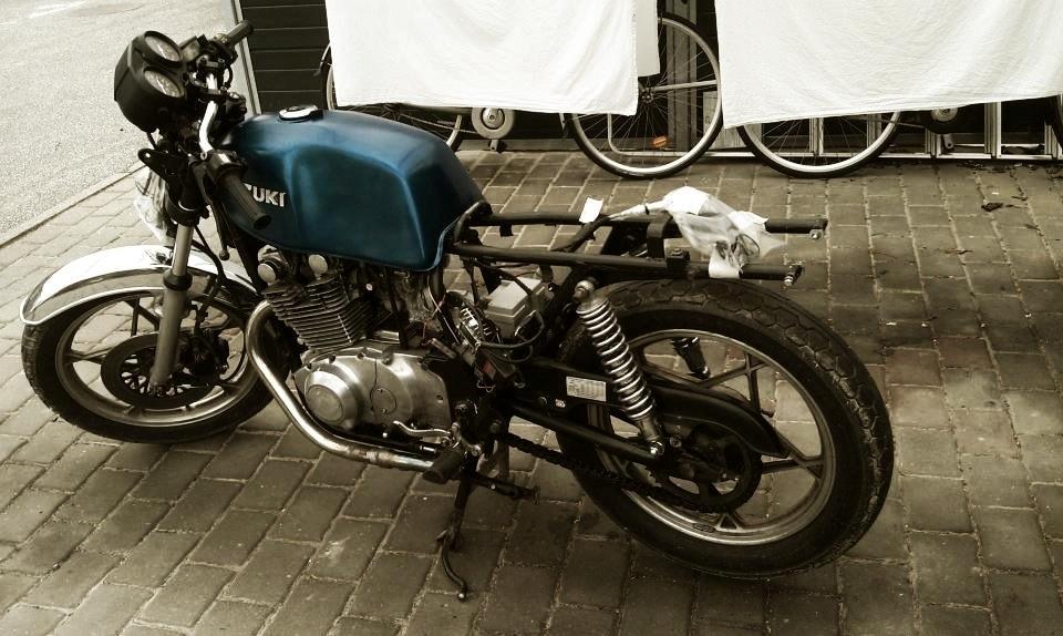 Suzuki GSX 400 billede 1