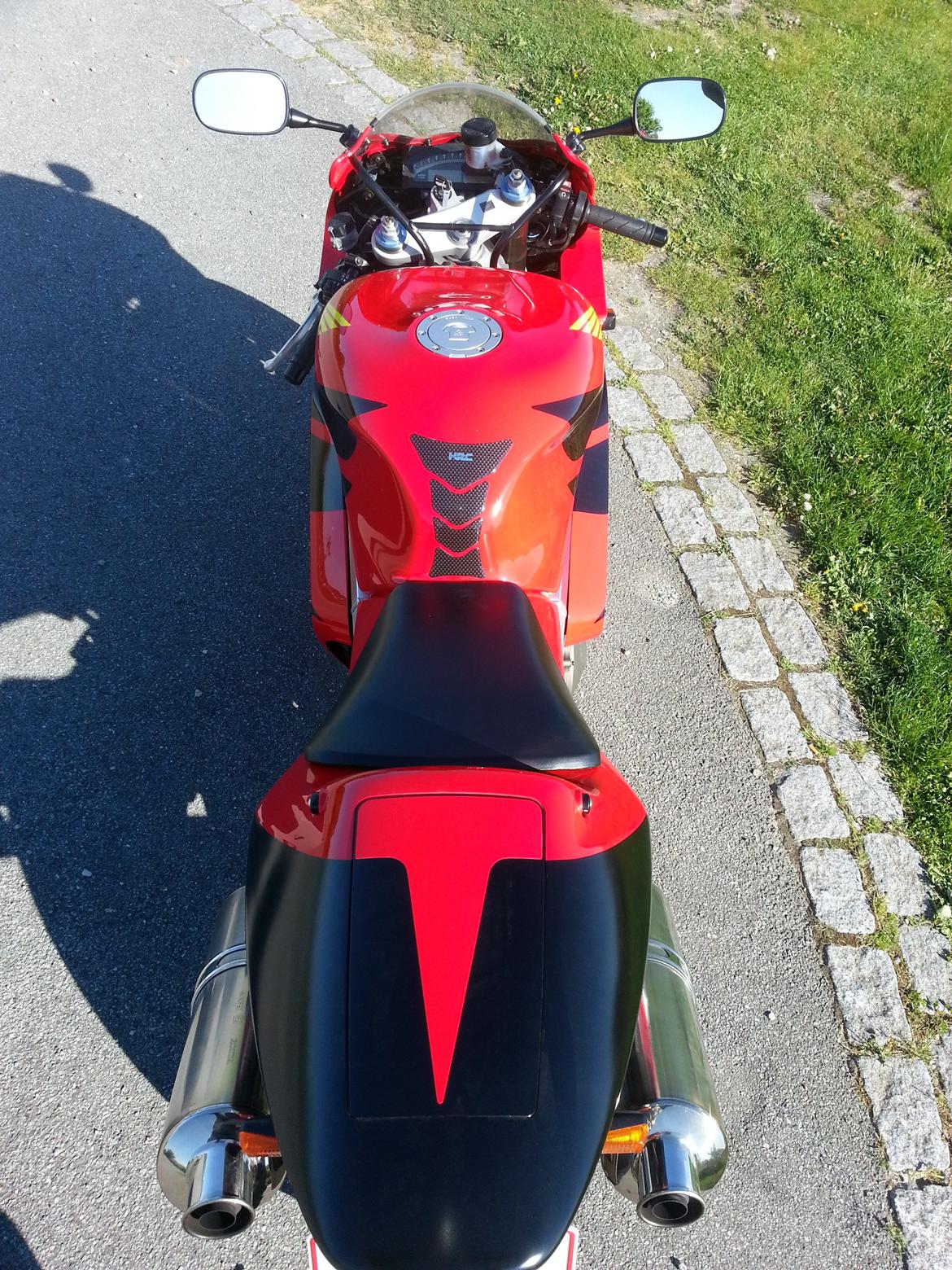 Honda VTR 1000 SP1 billede 2