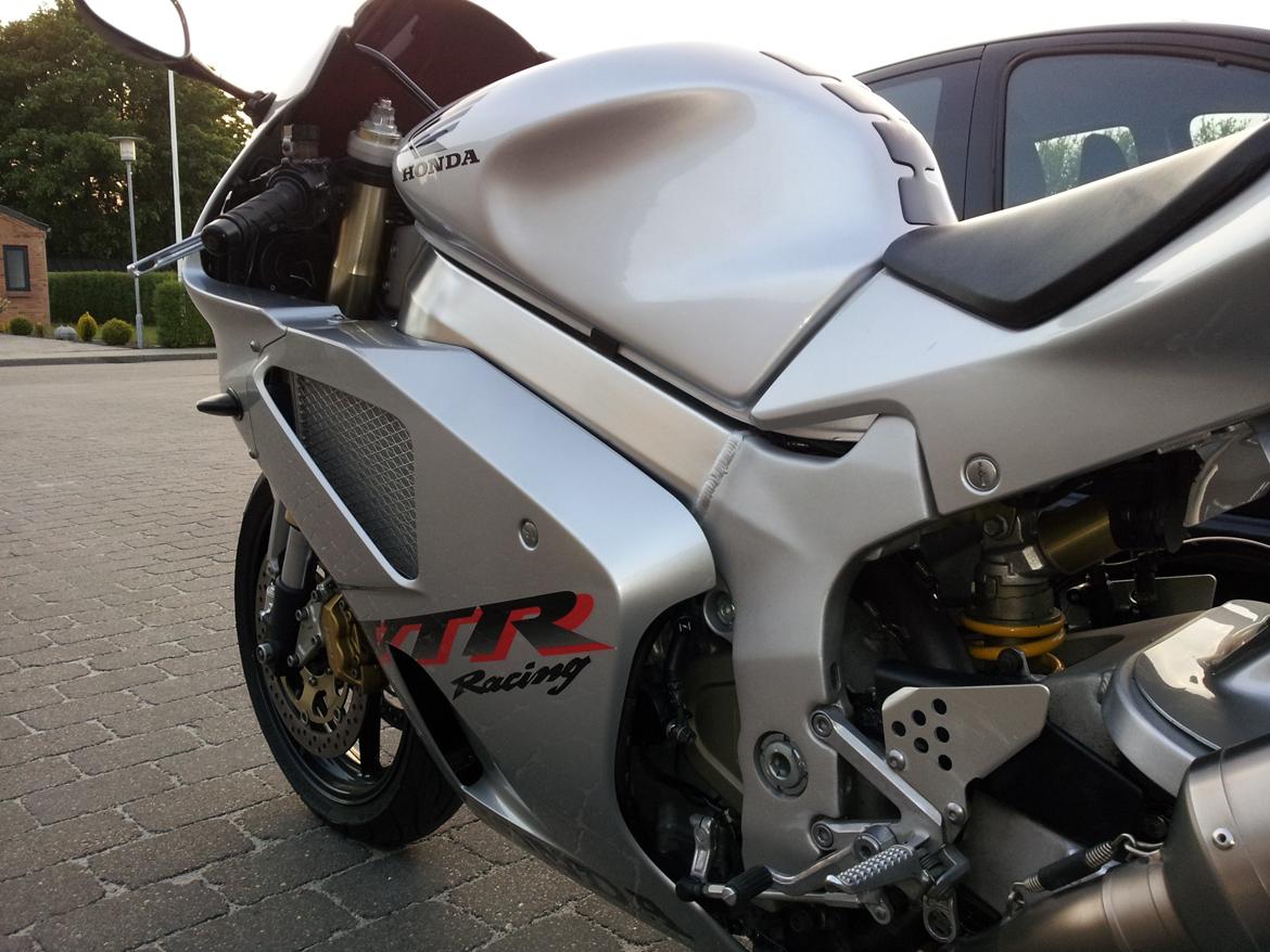 Honda VTR 1000 SP1 billede 14