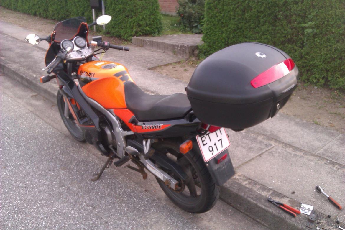 Suzuki GS 500 E - Så er cyklen blevet opgraderet til kassevogn:) billede 10