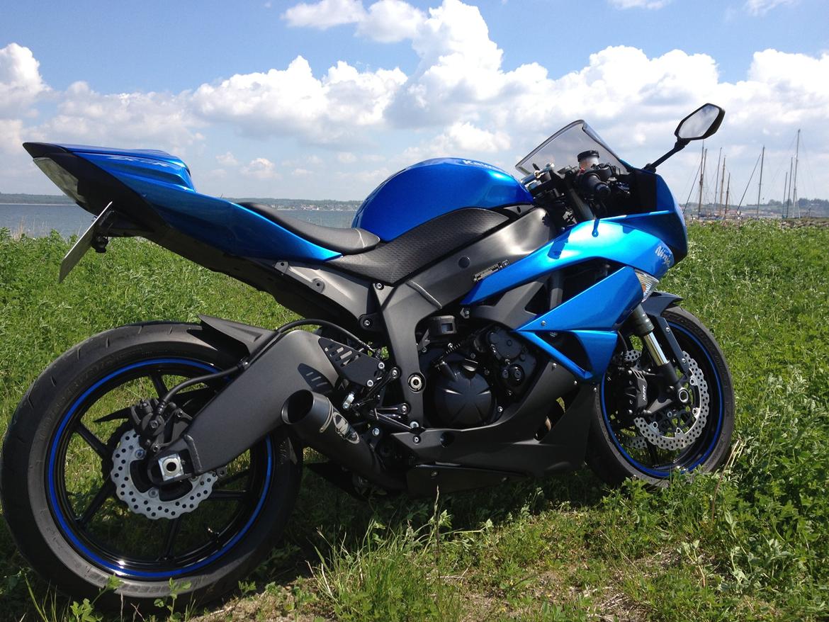 Kawasaki ZX6R billede 1