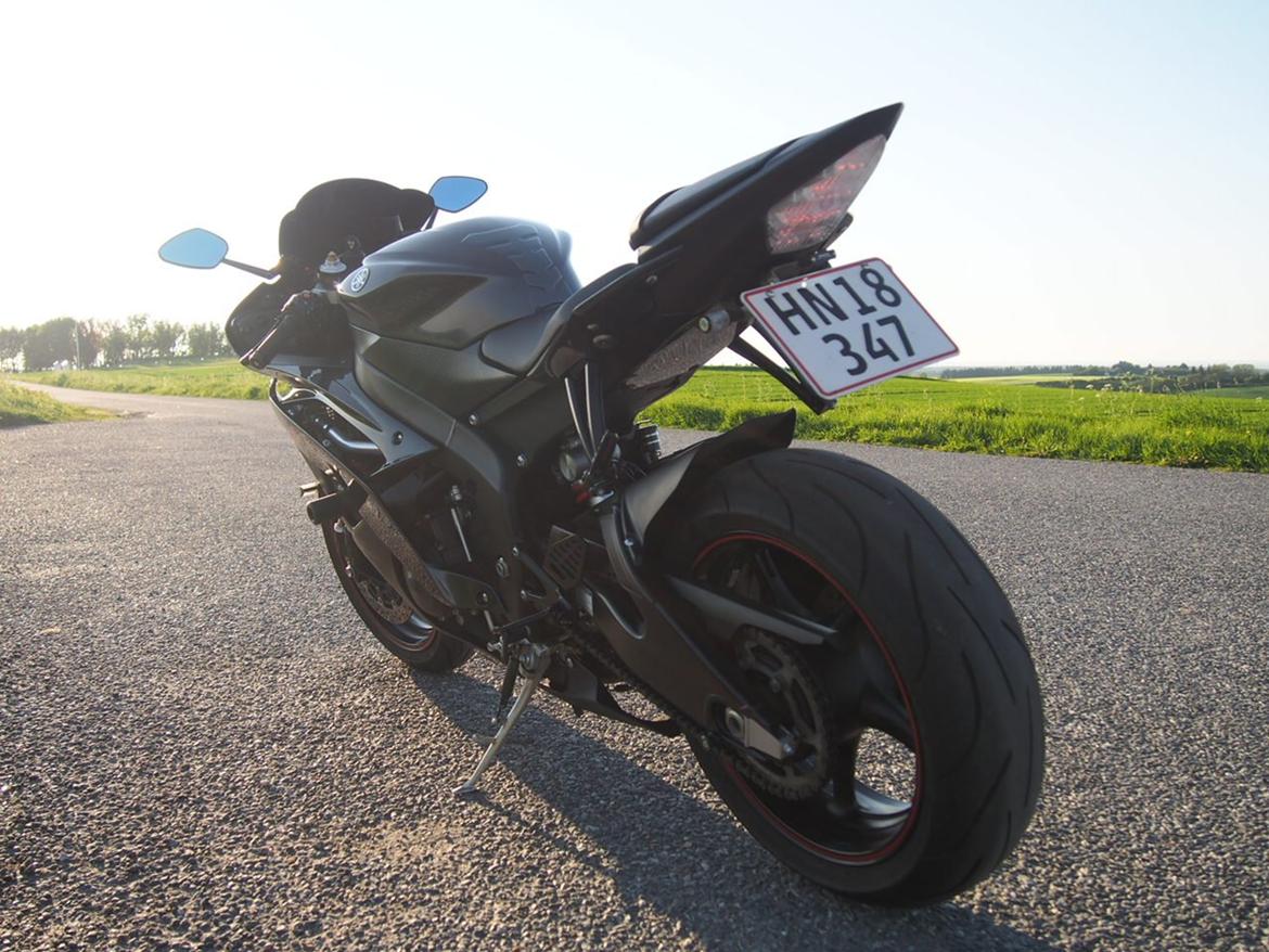 Yamaha R6 billede 4