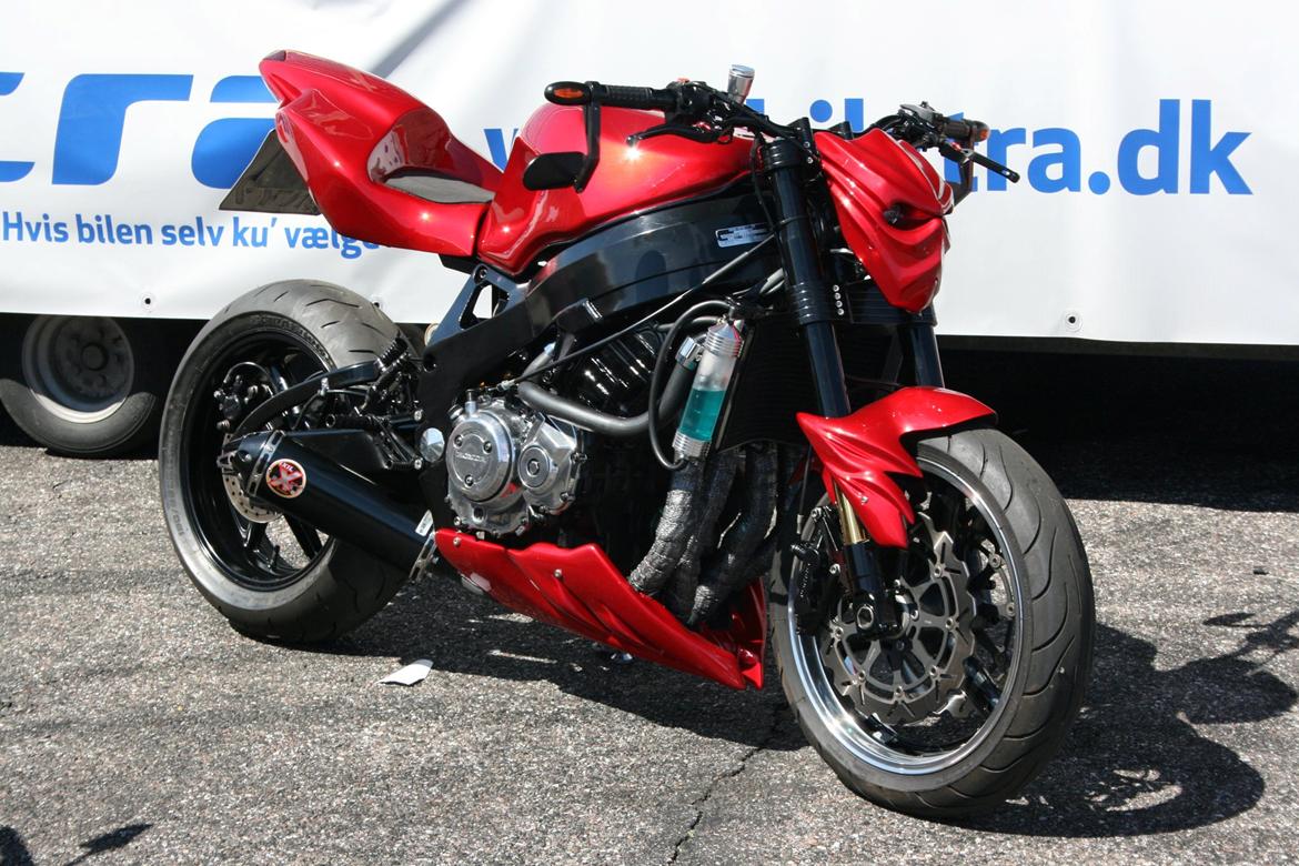 Honda cbr 900 streetfighter billede 1