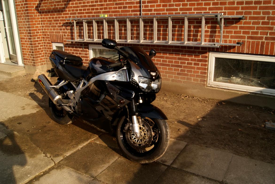 Honda cbr 900rr !solgt! billede 1