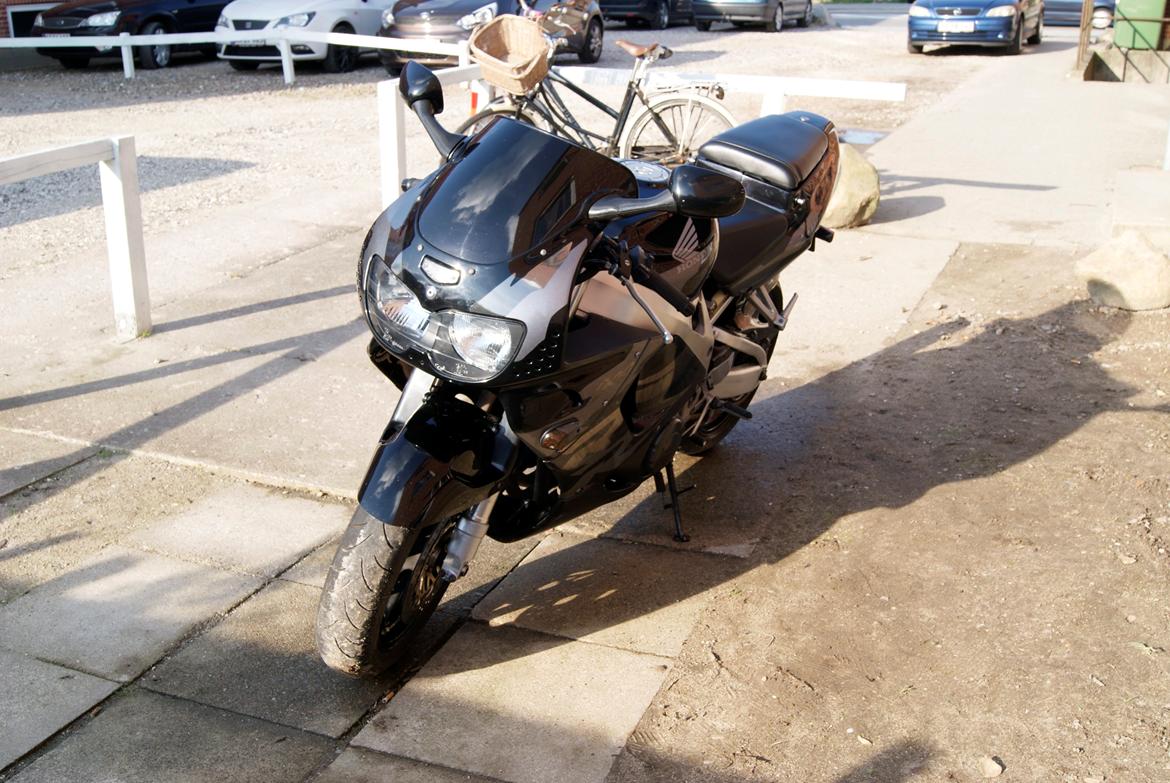 Honda cbr 900rr !solgt! billede 9