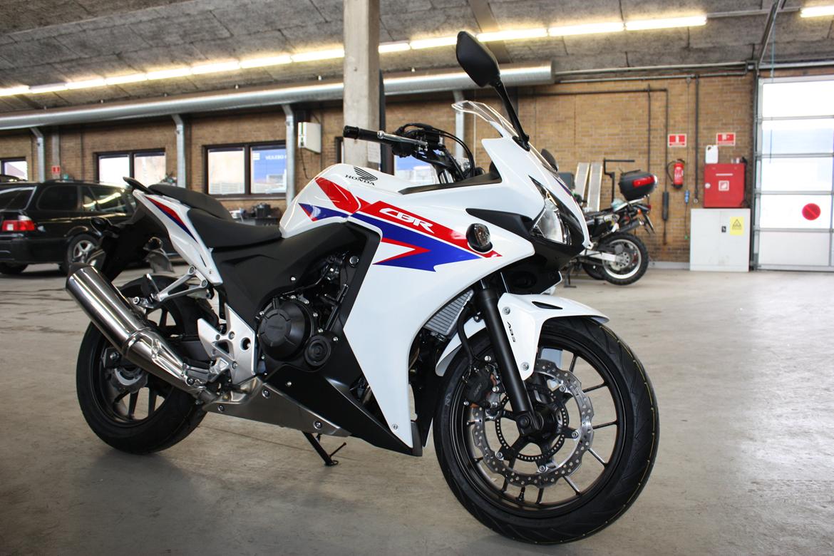 Honda cbr 500 ra billede 4