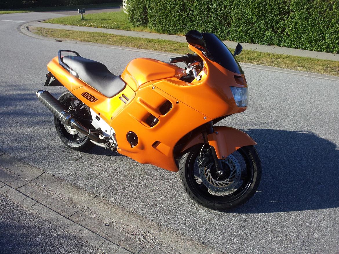 Honda CBR1000f - Så er den færdig billede 1