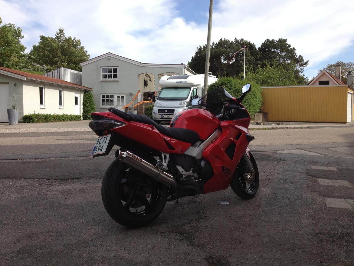 Honda VFR 800 Fi billede 2