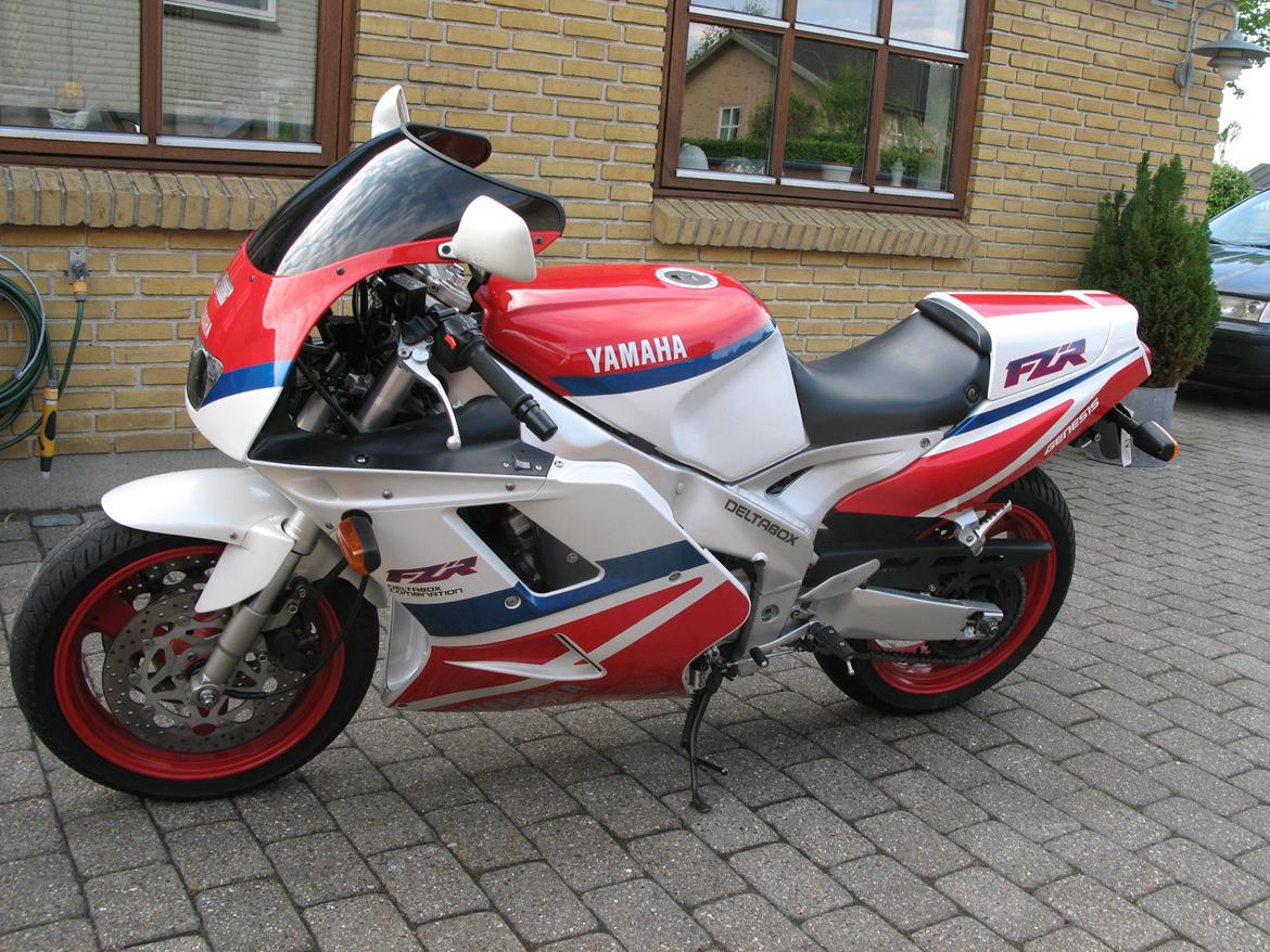 Yamaha FZR 1000 billede 6
