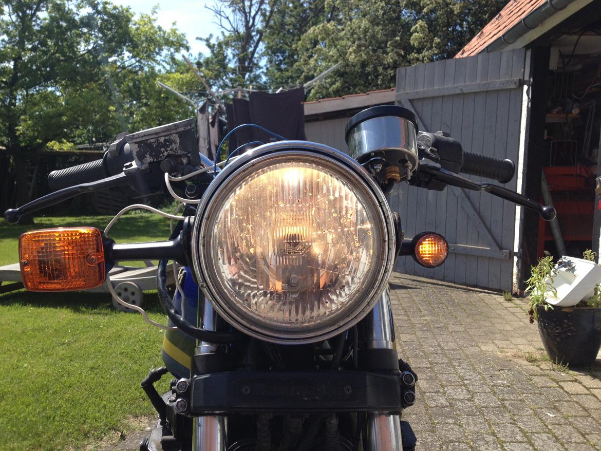 Kawasaki Z1000 J3 - Sidst men ikke mindst er der kommet blink hjem. Her old vs new! billede 9