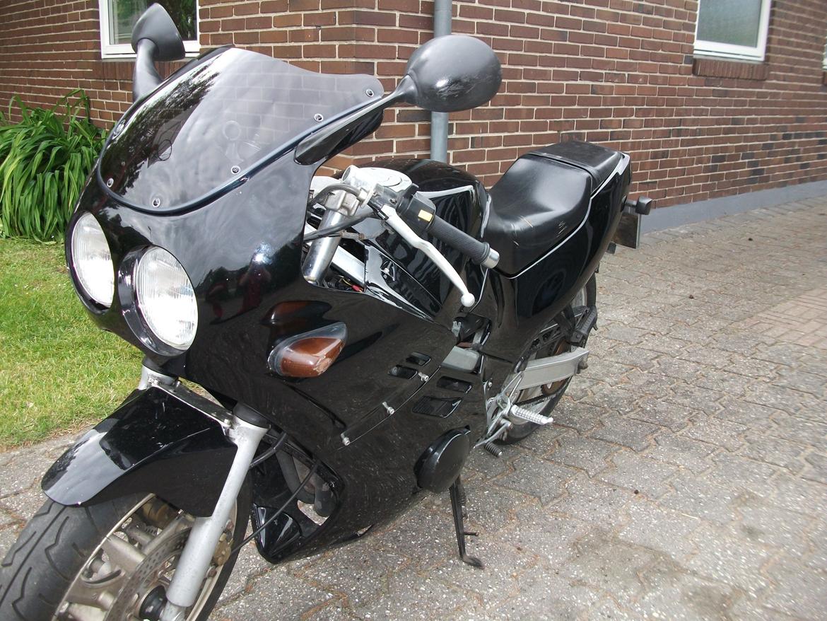 Suzuki GSXR 250 - 2012 billede 3