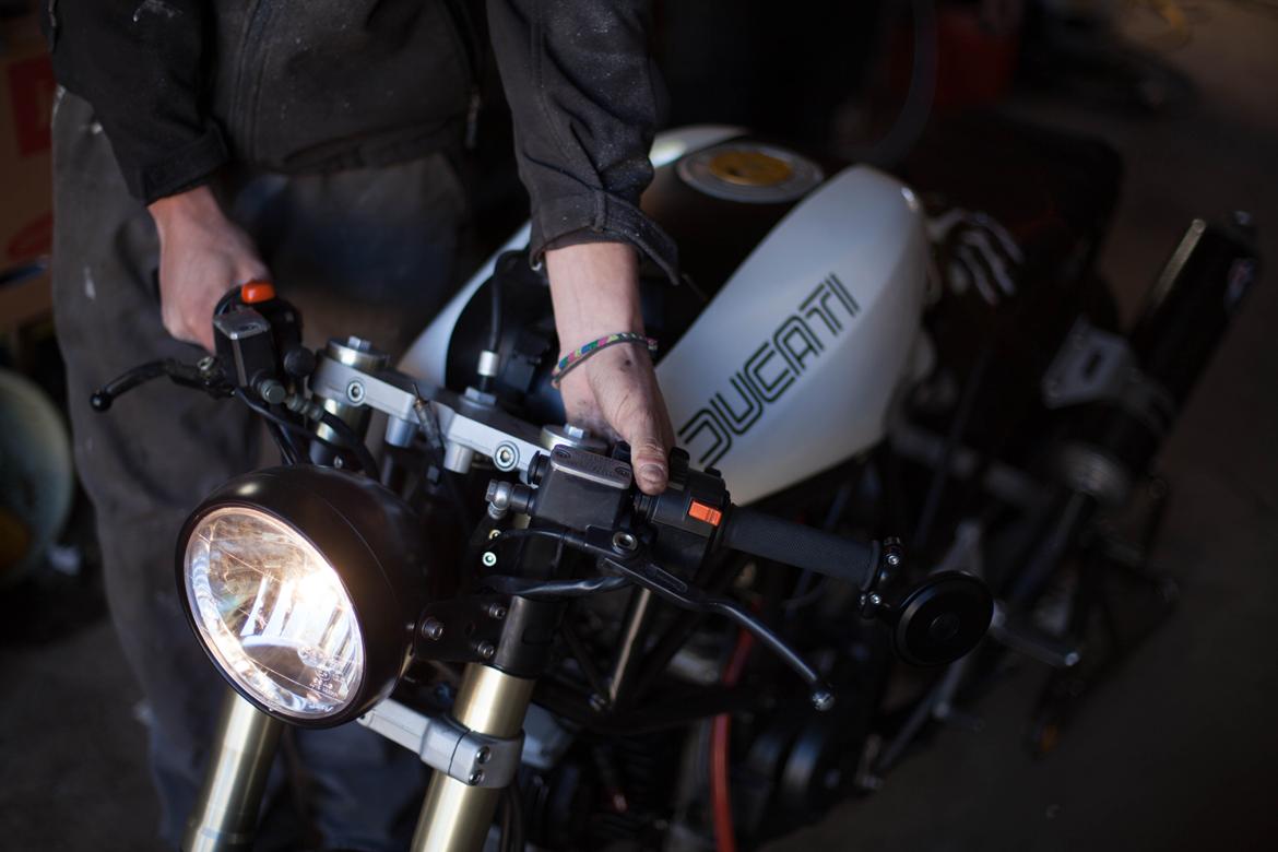 Ducati SS 750 cafe racer billede 1