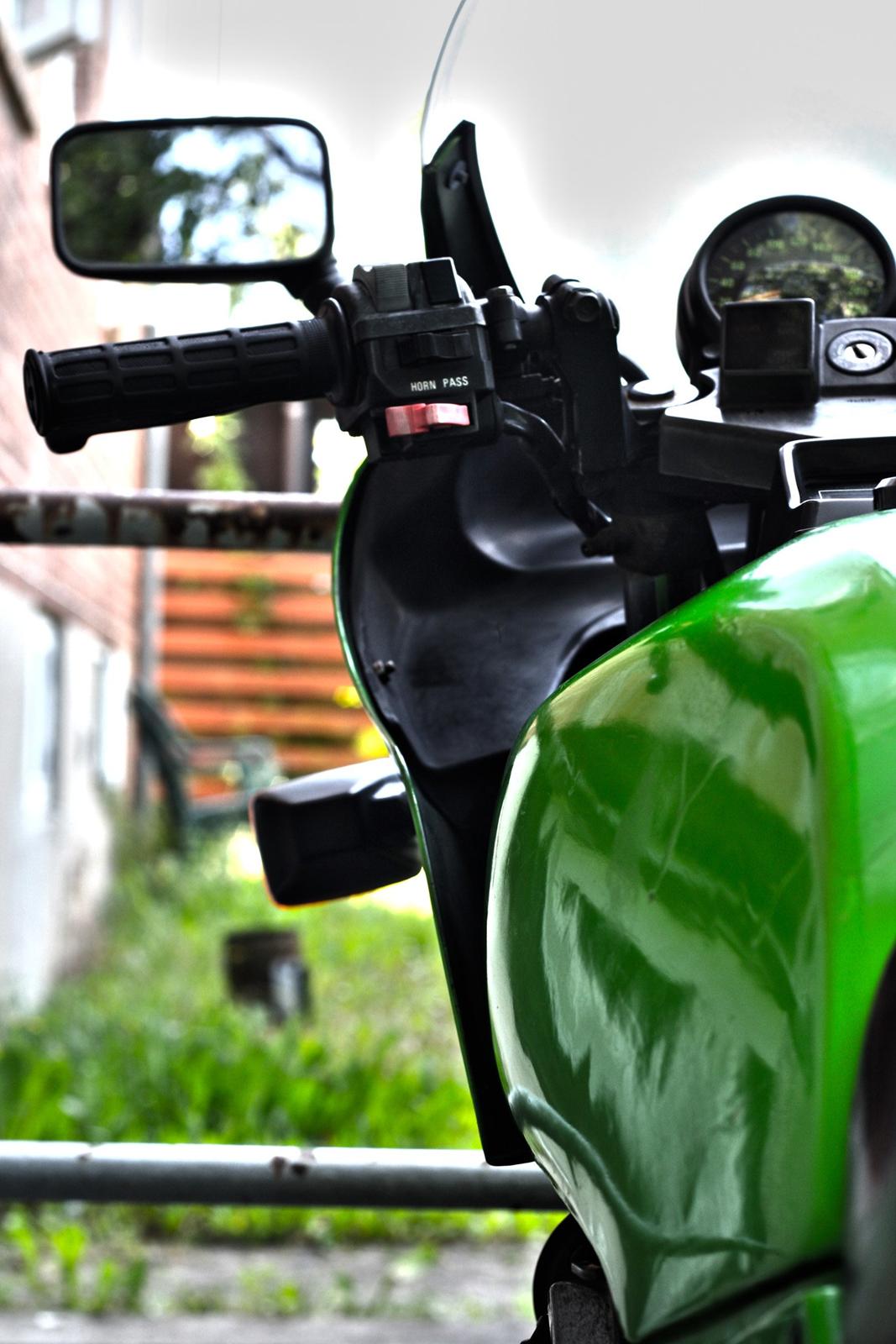 Kawasaki GPz 550 billede 6