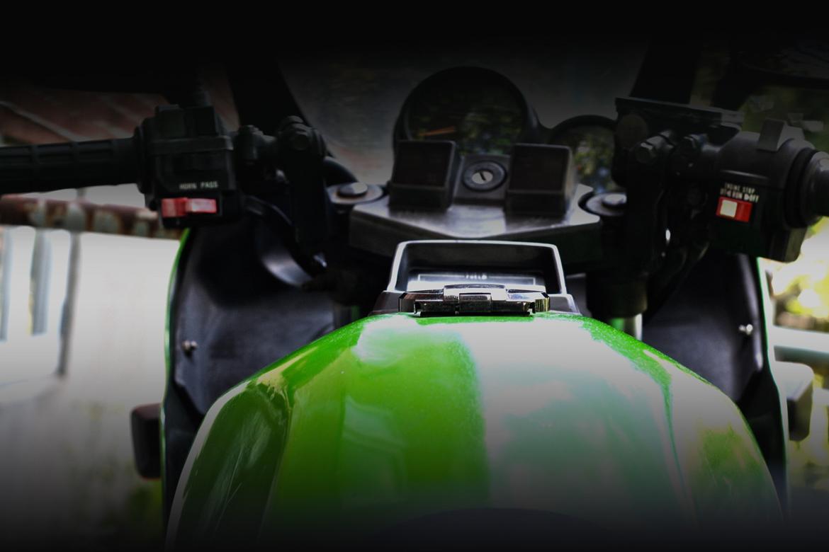 Kawasaki GPz 550 billede 7