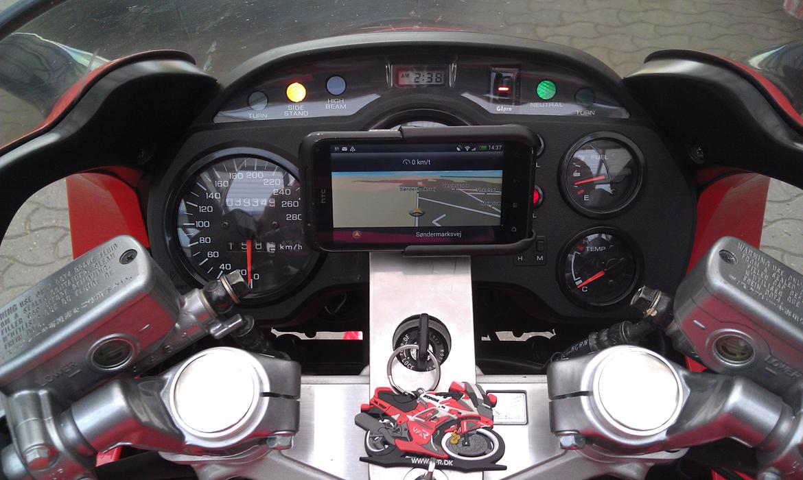 Honda VFR 750 RC36-2 - hjemmelavet mobil/gps holder. billede 14