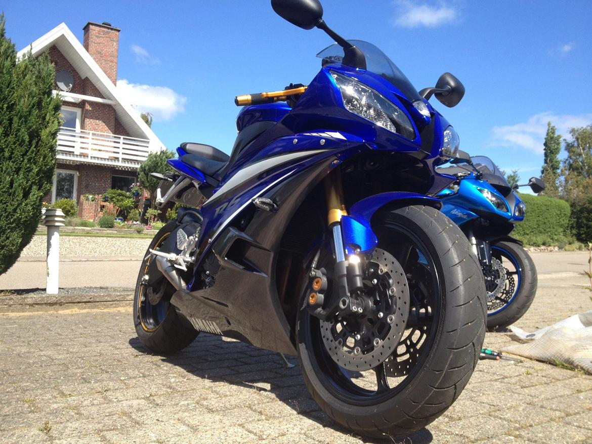 Yamaha R6 (solgt) billede 1