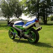 Kawasaki ZXR750