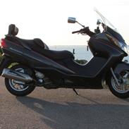 Suzuki Burgman an 400 k5 BW