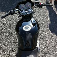 Suzuki gs 500