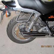 Honda Magna V65