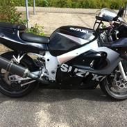 Suzuki GSXR 600