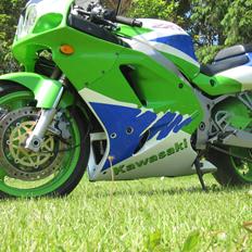 Kawasaki ZXR750