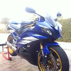 Yamaha R6