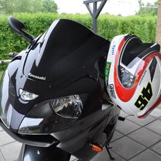 Kawasaki ZX9R