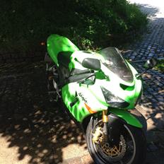 Kawasaki Zx6r 636