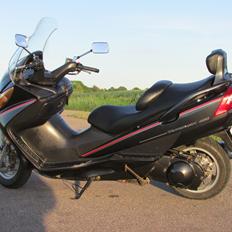 Suzuki Burgman an 400 k5 BW