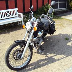 Yamaha XV 535