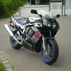 Suzuki GSXR