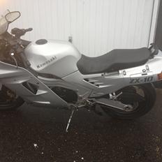 Kawasaki zx10