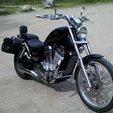 Suzuki VS 750 Intruder