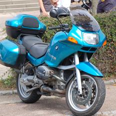 BMW R1100RS