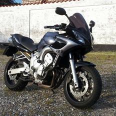 Yamaha FZ6-S